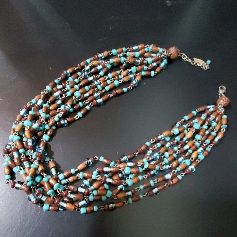 Beaded necklace